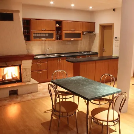 Triga Apartment *